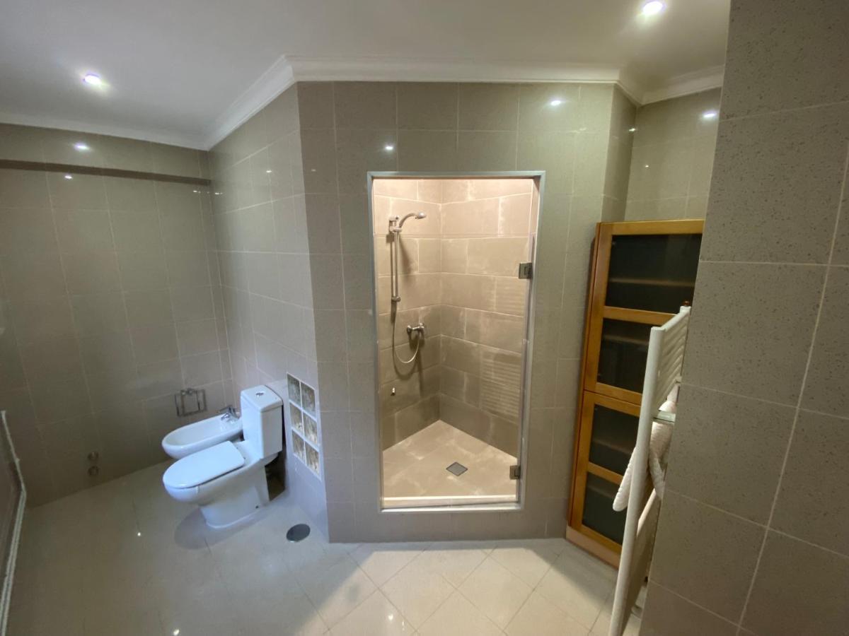 B&B With Heated Pool Sao Martinho do Porto Bagian luar foto