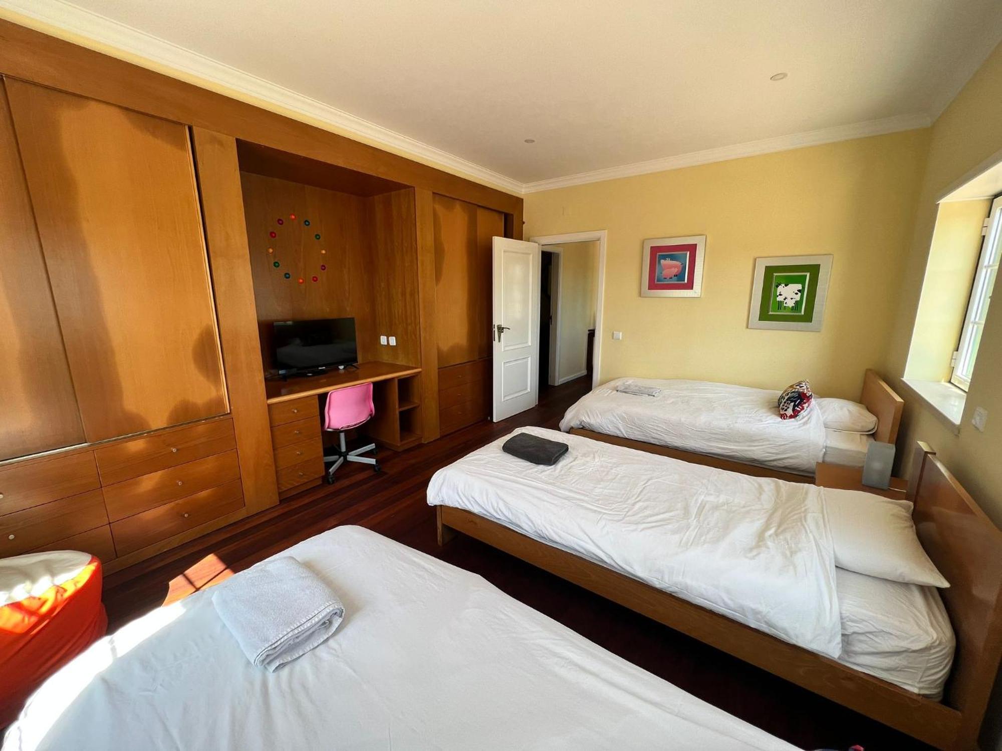 B&B With Heated Pool Sao Martinho do Porto Bagian luar foto